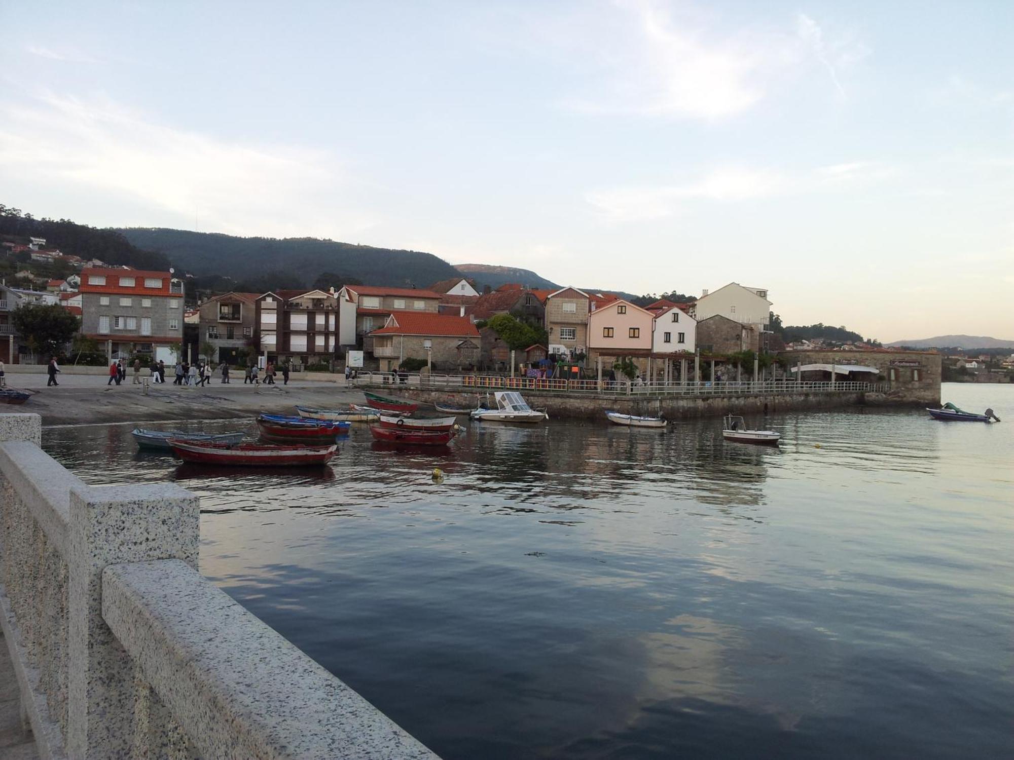 Hogar Del Puerto Otel Combarro Dış mekan fotoğraf